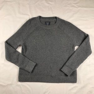 A&F Knit Sweater Grey. Size M